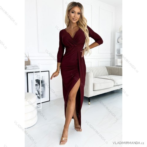 404-5 Shiny dress with a neckline and a slit on the leg - Burgundy color